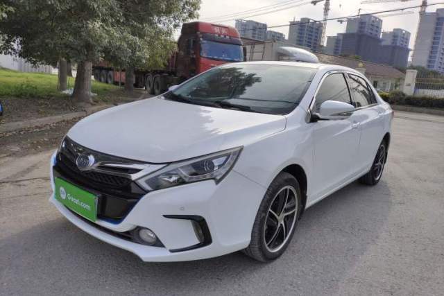 Used BYD Qin New Energy 2014 1.5T Cool Black Knight Flagship Model