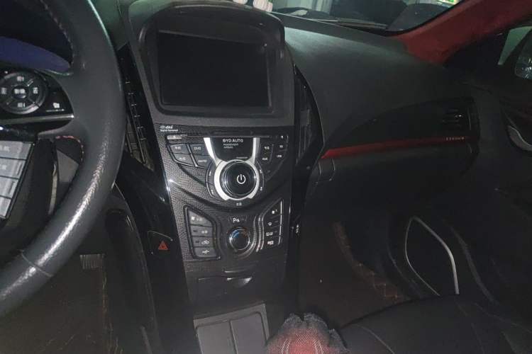 Used BYD Qin New Energy 2014 1.5T Cool Black Knight Flagship Model Audio And AC Panel