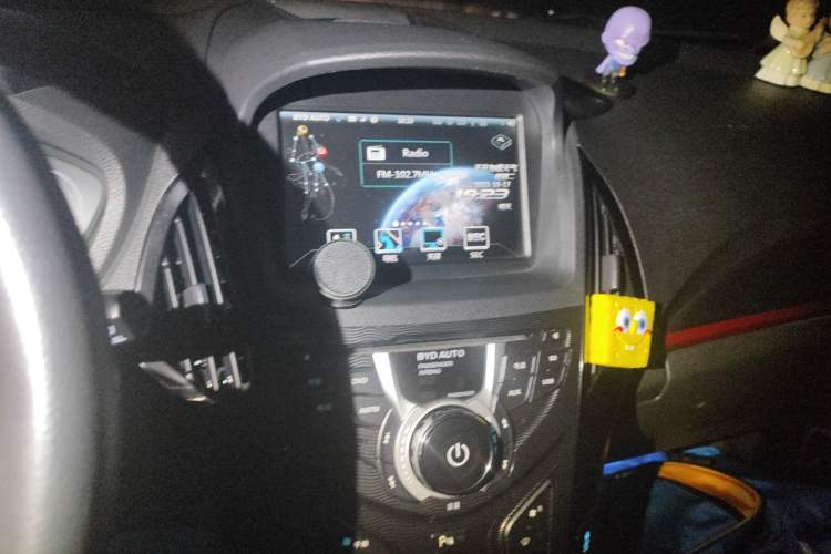 Used BYD Qin New Energy 2014 1.5T Flagship Model Audio And AC Panel