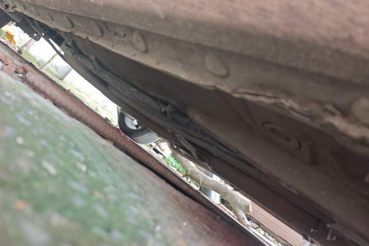 Used BYD Qin New Energy 2014 1.5T Flagship Model Chassis Front Right