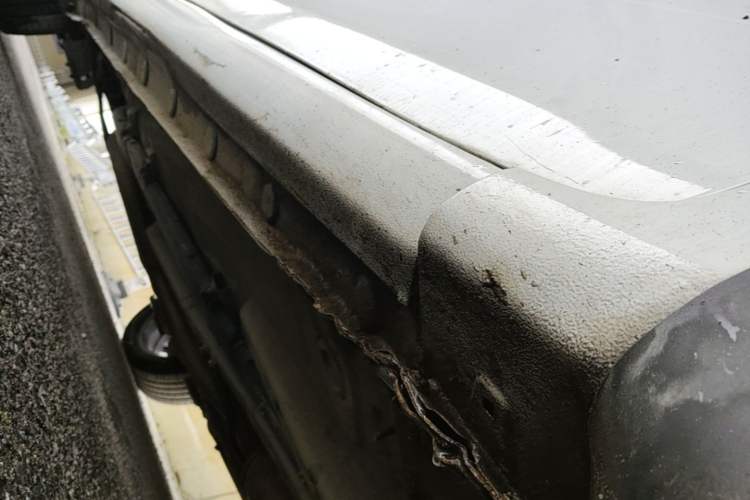 Used BYD Qin New Energy 2014 1.5T Flagship Model Chassis Front Right