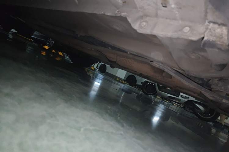 Used BYD Qin New Energy 2014 1.5T Cool Black Knight Flagship Model Chassis Front Right