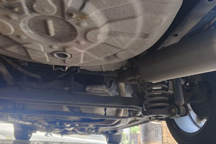 Used BYD Qin New Energy 2014 1.5T Flagship Model Chassis Rear