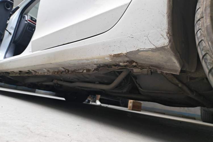 Used BYD Qin New Energy 2014 1.5T Flagship Model Chassis Rear Left
