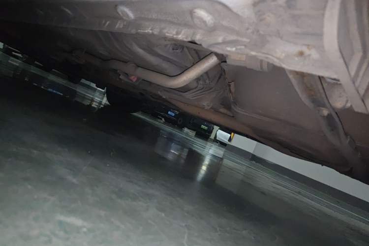Used BYD Qin New Energy 2014 1.5T Cool Black Knight Flagship Model Chassis Rear Left