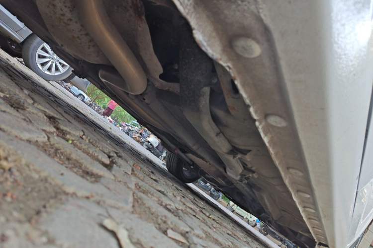 Used BYD Qin New Energy 2014 1.5T Flagship Model Chassis Rear Right