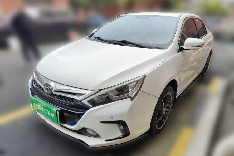 Used BYD Qin New Energy 2014 1.5T Cool Black Knight Flagship Model Guazi used car, China used car export, Used car for sale, Used cars, Cheapest cars for sale