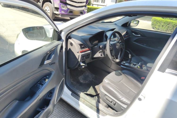 Used BYD Qin New Energy 2014 1.5T Flagship Model Driver Seat