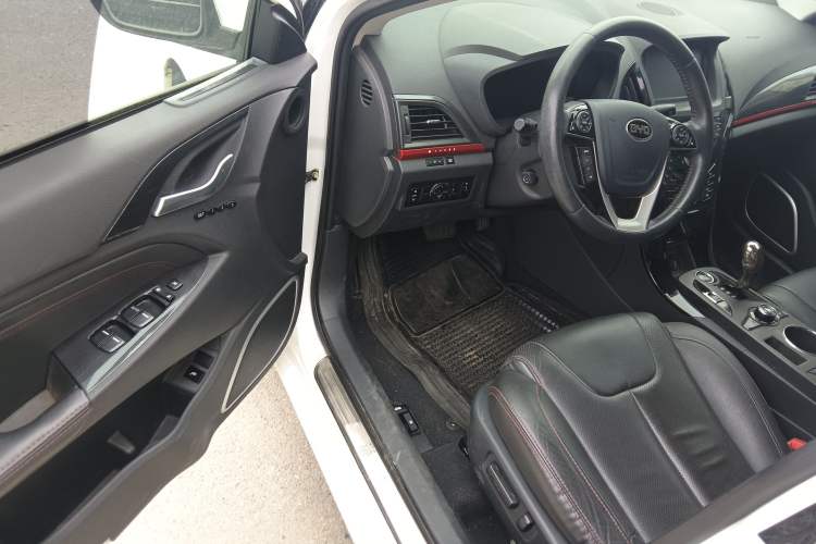 Used BYD Qin New Energy 2014 1.5T Flagship Model Driver Seat