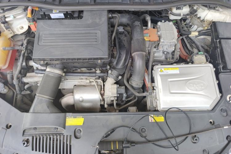 Used BYD Qin New Energy 2014 1.5T Flagship Model Engine Bay