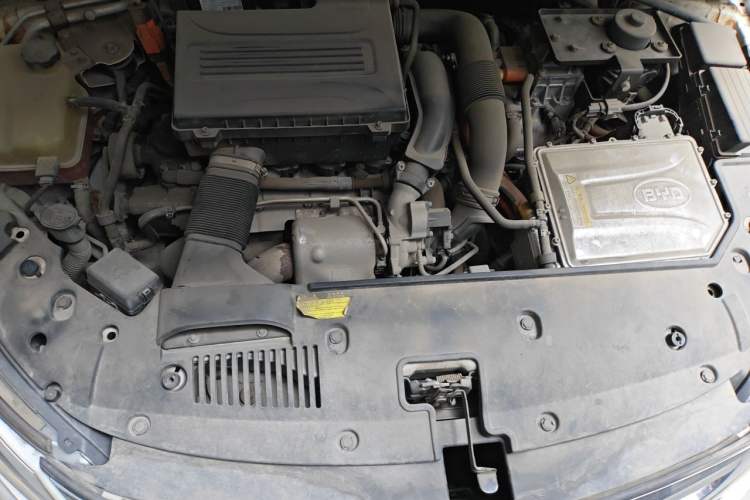 Used BYD Qin New Energy 2014 1.5T Flagship Model Engine Bay