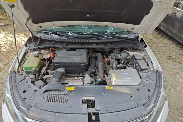 Used BYD Qin New Energy 2014 1.5T Flagship Model Engine Bay
