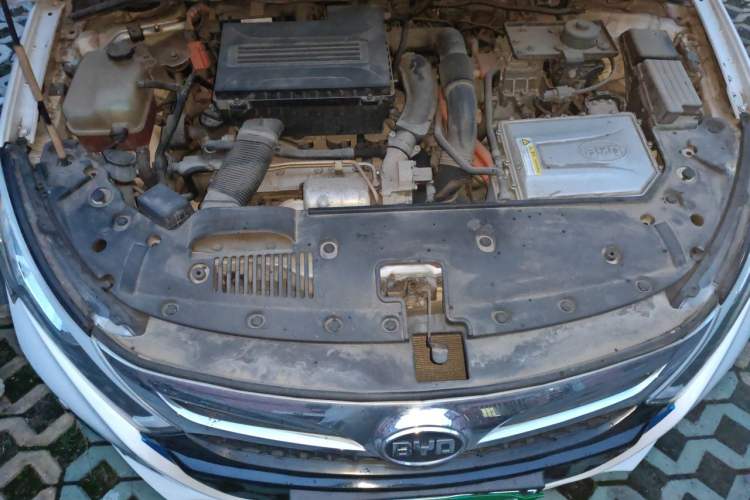 Used BYD Qin New Energy 2014 1.5T Flagship Model Engine Bay