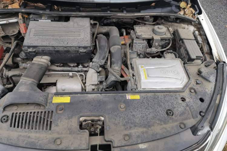 Used BYD Qin New Energy 2014 1.5T Flagship Model Engine Bay Left