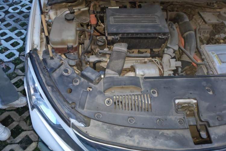 Used BYD Qin New Energy 2014 1.5T Flagship Model Engine Bay Right