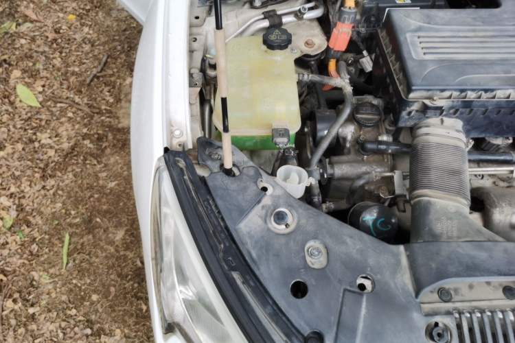 Used BYD Qin New Energy 2014 1.5T Flagship Model Engine Bay Right