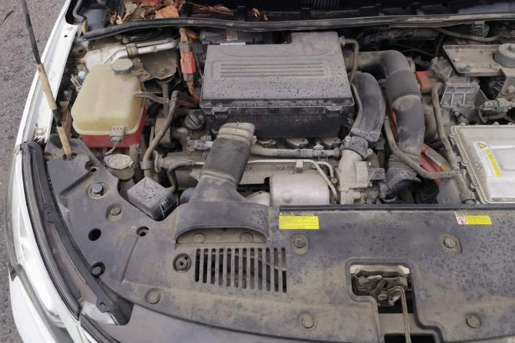 Used BYD Qin New Energy 2014 1.5T Flagship Model Engine Bay Right