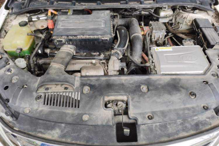 Used BYD Qin New Energy 2014 1.5T Flagship Model Engine Bay