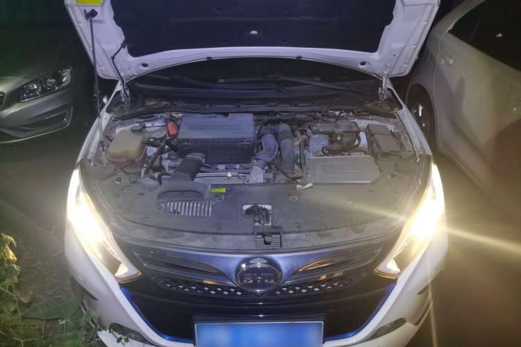 Used BYD Qin New Energy 2014 1.5T Flagship Model Engine Bay