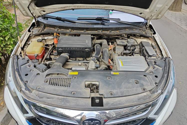Used BYD Qin New Energy 2014 1.5T Flagship Model Engine Bay