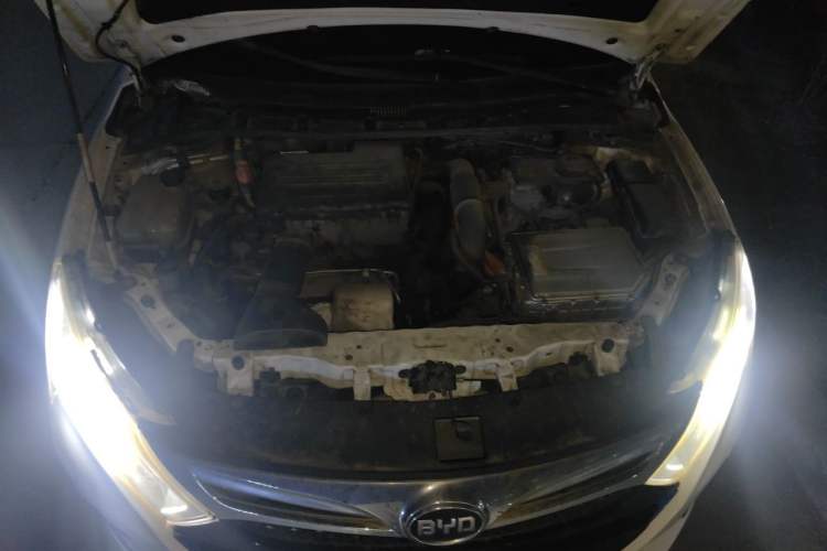 Used BYD Qin New Energy 2014 1.5T Flagship Model Engine Bay