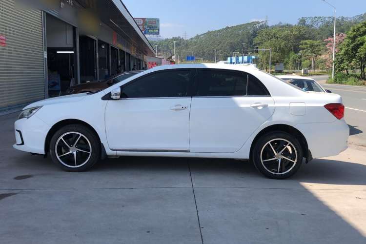 Used BYD Qin New Energy 2014 1.5T Flagship Model Exterior 5
