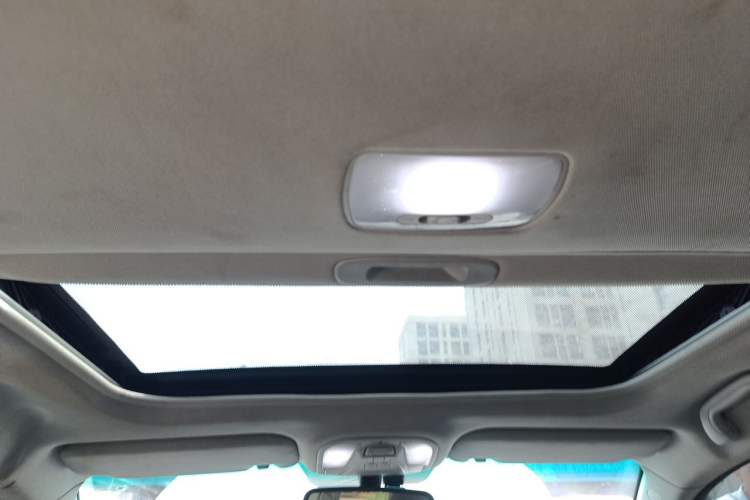 Used BYD Qin New Energy 2014 1.5T Flagship Model Headliner