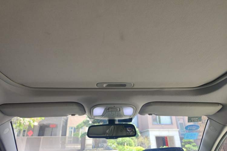 Used BYD Qin New Energy 2014 1.5T Flagship Model Headliner