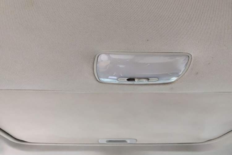 Used BYD Qin New Energy 2014 1.5T Flagship Model Headliner