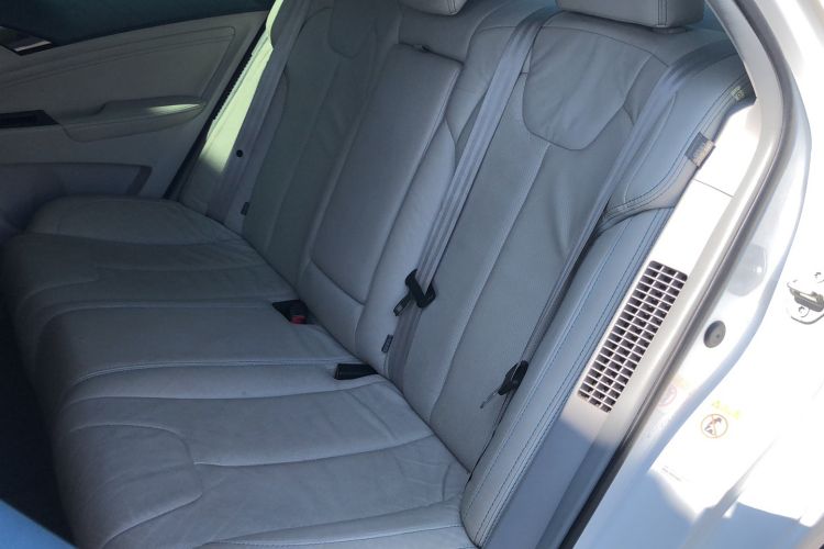 Used BYD Qin New Energy 2014 1.5T Flagship Model Interior 1