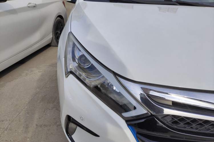 Used BYD Qin New Energy 2014 1.5T Cool Black Knight Flagship Model Left Front Headlight