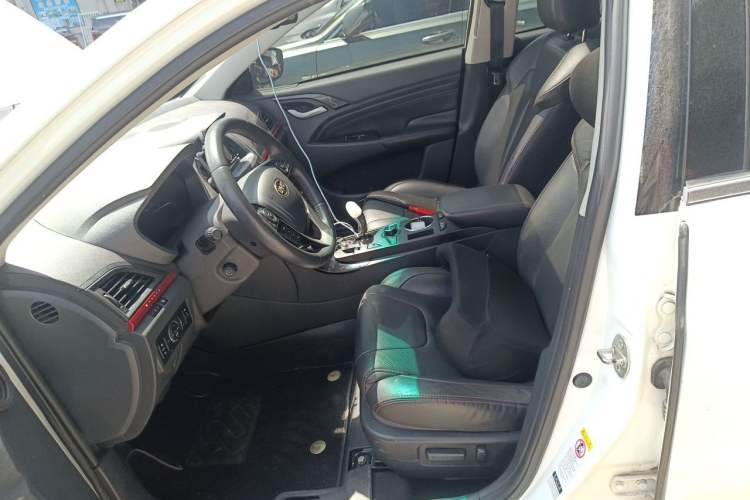 Used BYD Qin New Energy 2014 1.5T Flagship Model Left Front Seat