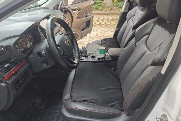 Used BYD Qin New Energy 2014 1.5T Flagship Model Left Front Seat