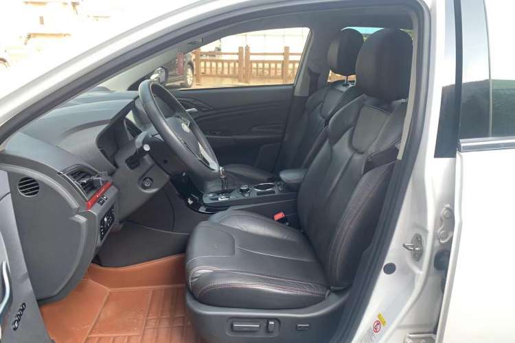 Used BYD Qin New Energy 2014 1.5T Cool Black Knight Flagship Model Left Front Seat