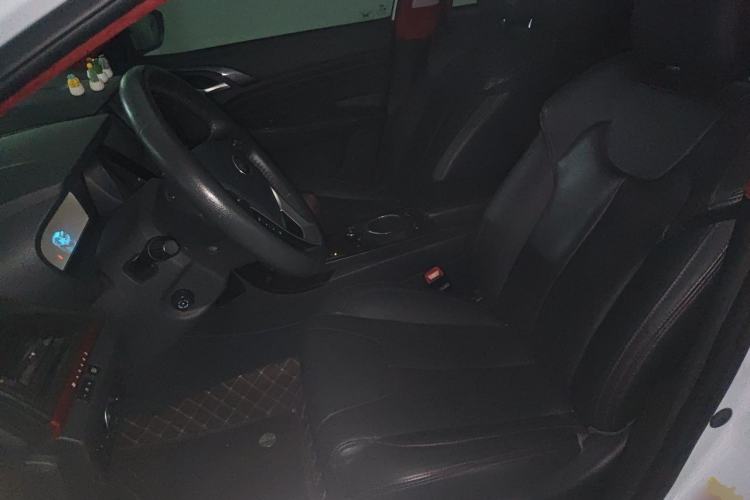 Used BYD Qin New Energy 2014 1.5T Cool Black Knight Flagship Model Left Front Seat