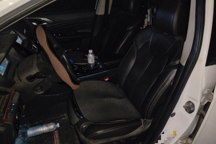 Used BYD Qin New Energy 2014 1.5T Flagship Model Left Front Seat