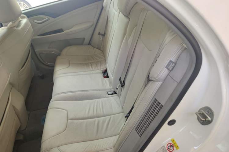 Used BYD Qin New Energy 2014 1.5T Flagship Model Left Rear Seat