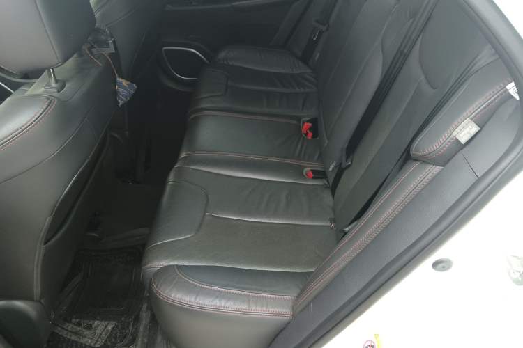 Used BYD Qin New Energy 2014 1.5T Flagship Model Left Rear Seat