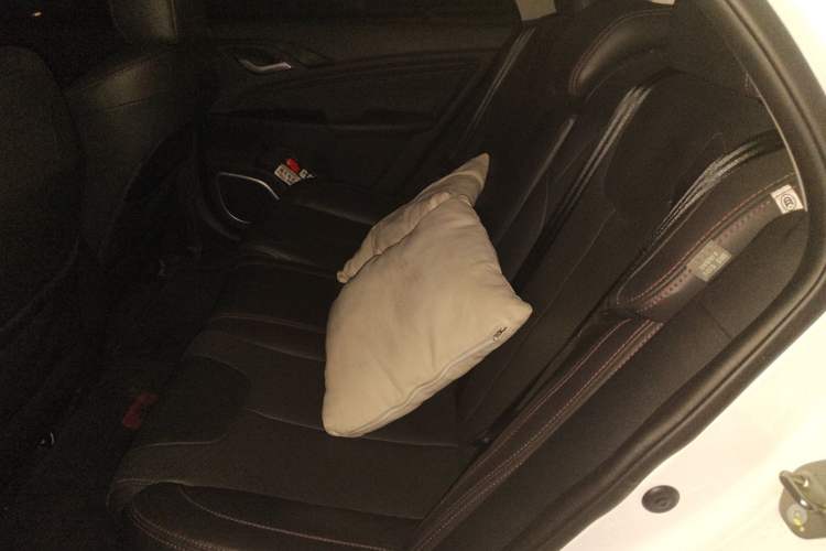 Used BYD Qin New Energy 2014 1.5T Flagship Model Left Rear Seat