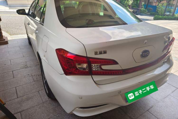 Used BYD Qin New Energy 2014 1.5T Flagship Model Rear Left 45 Deg