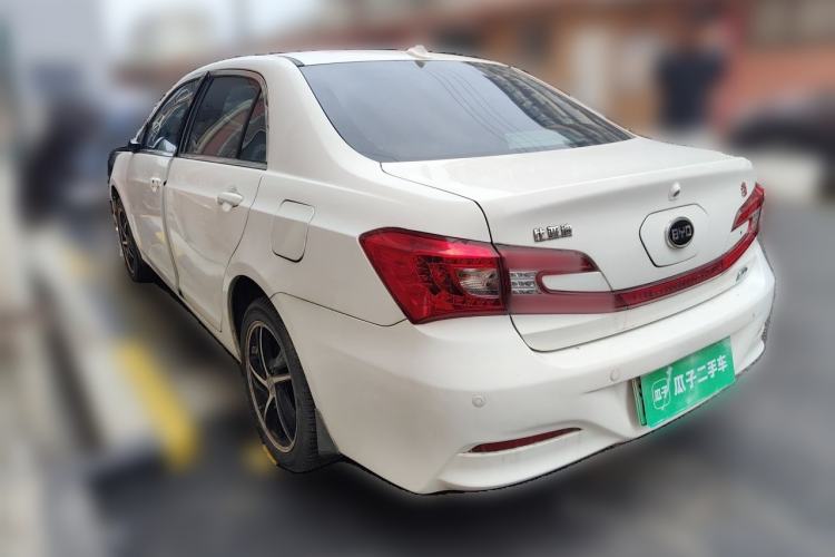Used BYD Qin New Energy 2014 1.5T Cool Black Knight Flagship Model Rear Left 45 Deg