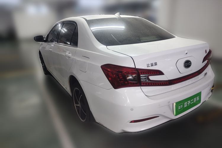 Used BYD Qin New Energy 2014 1.5T Cool Black Knight Flagship Model Rear Left 45 Deg