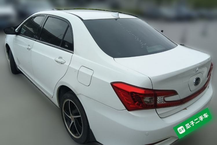 Used BYD Qin New Energy 2014 1.5T Flagship Model Rear Left 45 Deg