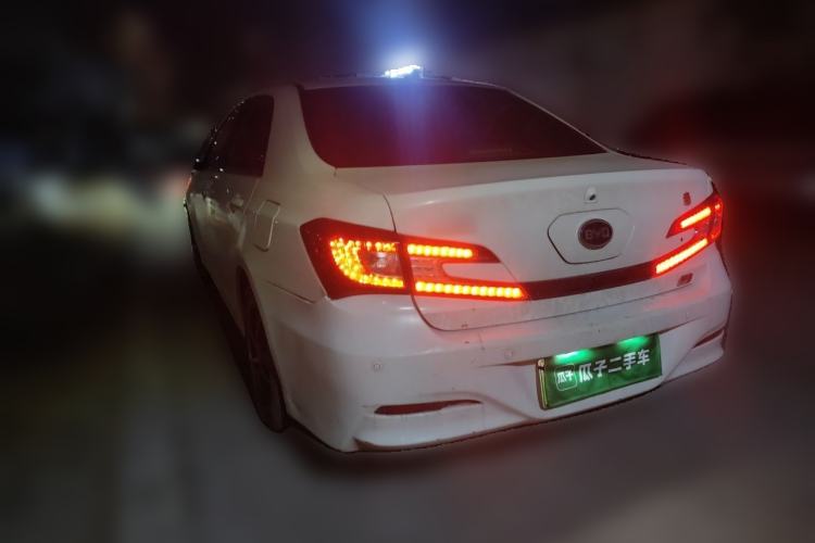 Used BYD Qin New Energy 2014 1.5T Flagship Model Rear Left 45 Deg