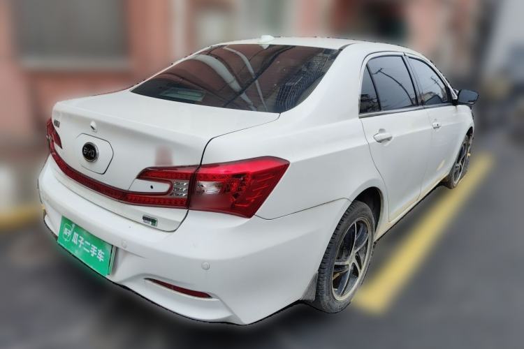 Used BYD Qin New Energy 2014 1.5T Cool Black Knight Flagship Model Rear Right 45 Deg
