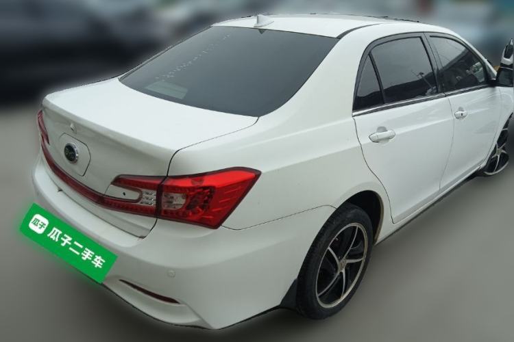 Used BYD Qin New Energy 2014 1.5T Flagship Model Rear Right 45 Deg