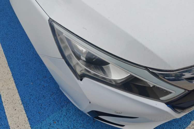 Used BYD Qin New Energy 2014 1.5T Flagship Model Right Front Headlight