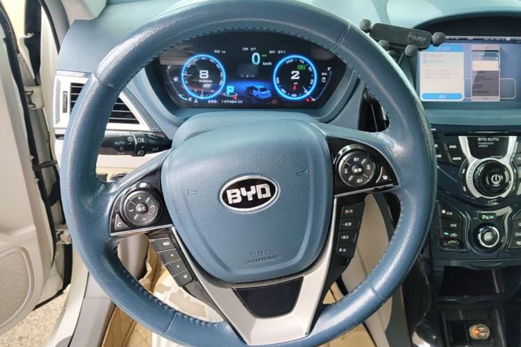 Used BYD Qin New Energy 2014 1.5T Flagship Model Steering Wheel