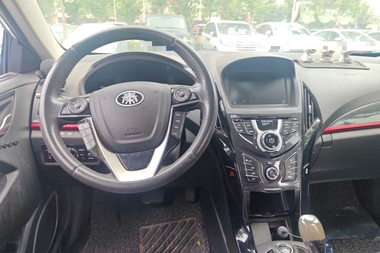 Used BYD Qin New Energy 2014 1.5T Flagship Model Steering Wheel