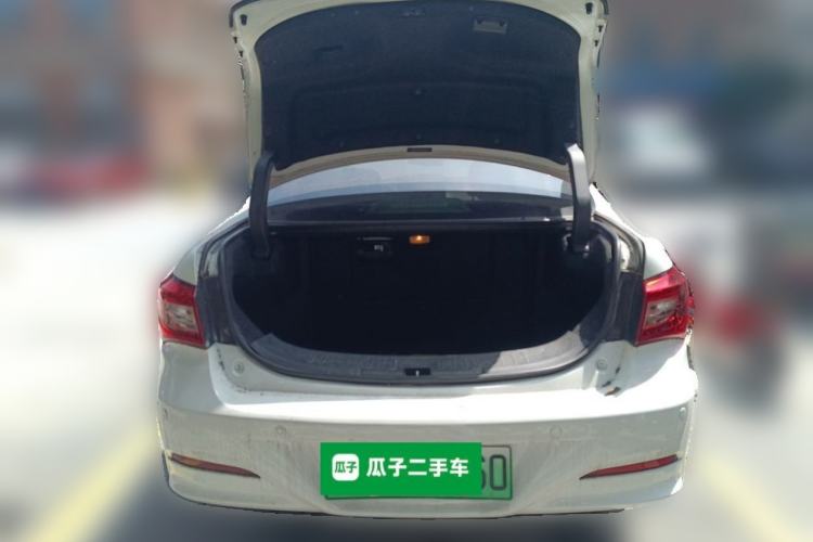 Used BYD Qin New Energy 2014 1.5T Flagship Model Trunk